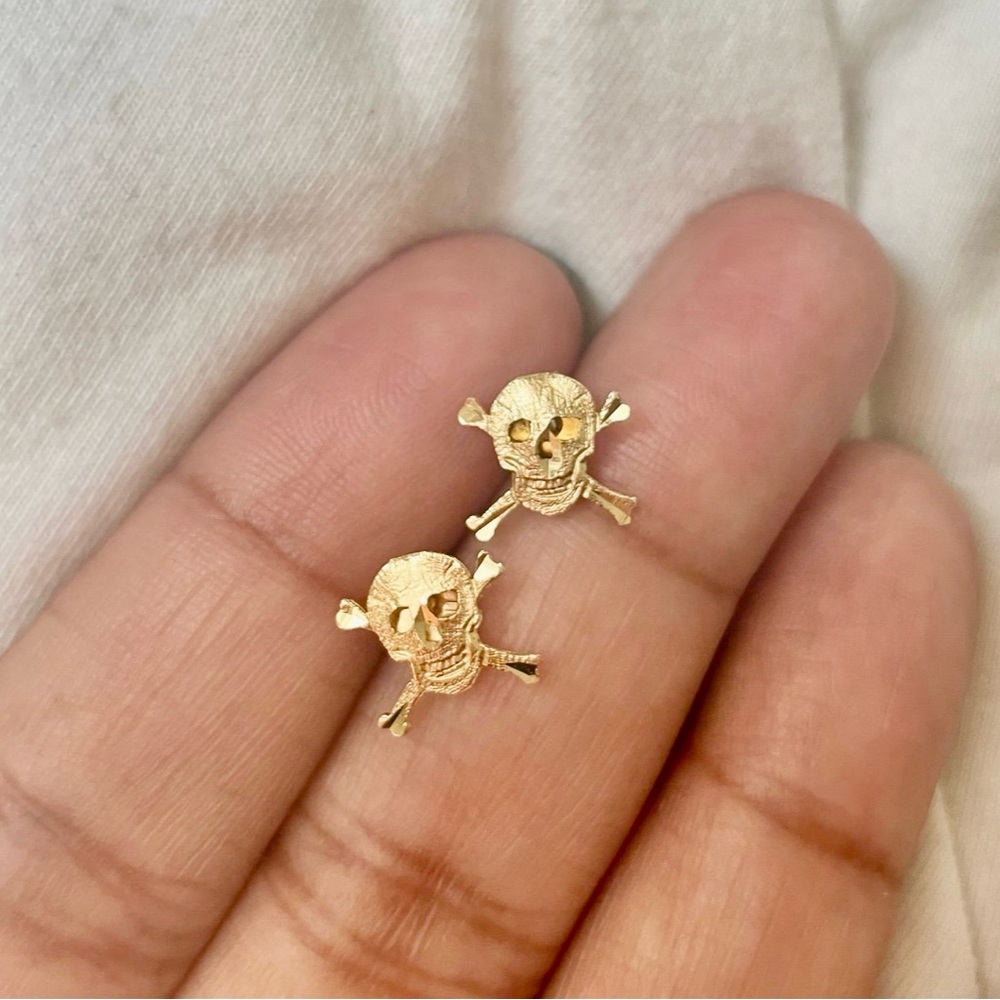 Solid 14k Gold Skull Stud Earrings